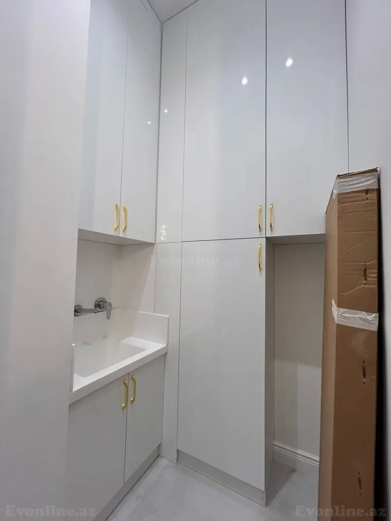 Kirayə verilir 4 otaqlı Mənzil Yeni tikili 155 m² Xətai r. - şəkil 12