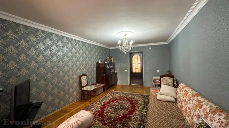 Satılır 3 otaqlı Mənzil Köhnə tikili 70 m² Yasamal - şəkil 2