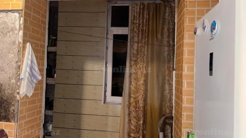 Satılır 5 otaqlı Mənzil Köhnə tikili 69 m² Suraxanı r. - şəkil 3