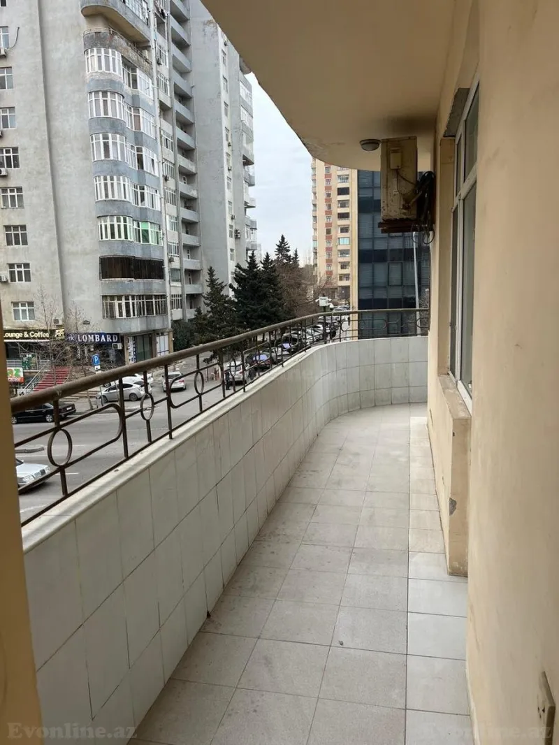 Satılır 3 otaqlı Mənzil Yeni tikili 139 m² 20 Yanvar m.