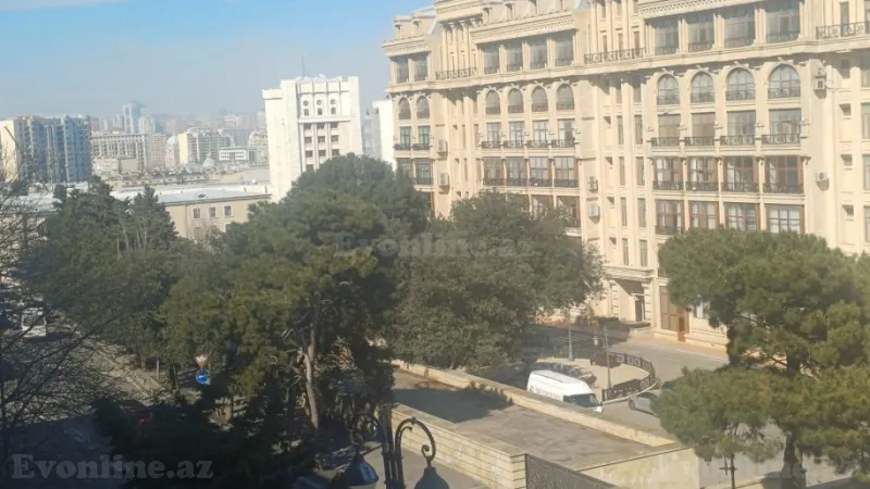 Kirayə verilir 2 otaqlı Mənzil Köhnə tikili 42 m² İçərişəhər m. - şəkil 2