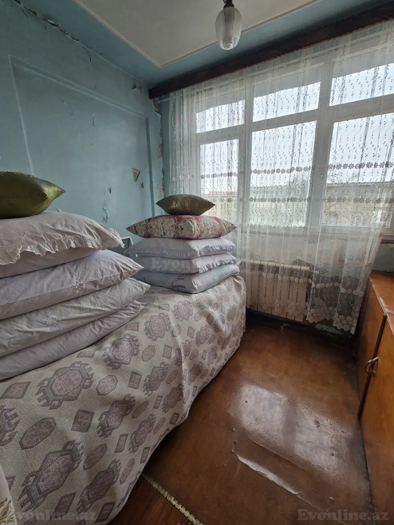 Satılır 4 otaqlı Mənzil Köhnə tikili 85 m² Həzi Aslanov m. - şəkil 9