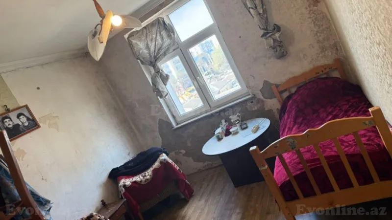 Kirayə verilir 2 otaqlı Mənzil Köhnə tikili 50 m² Azadlıq prospekti m.