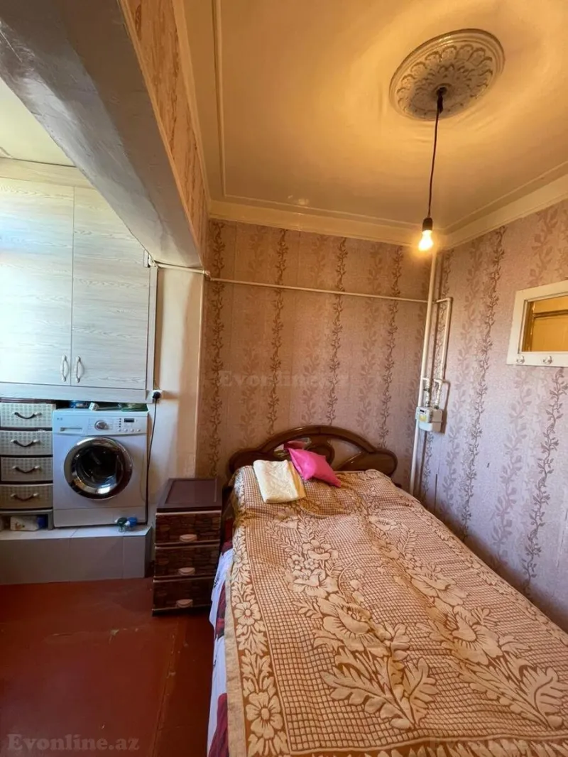 Satılır 2 otaqlı Mənzil Köhnə tikili 45 m² 6-cı mikrorayon - şəkil 2