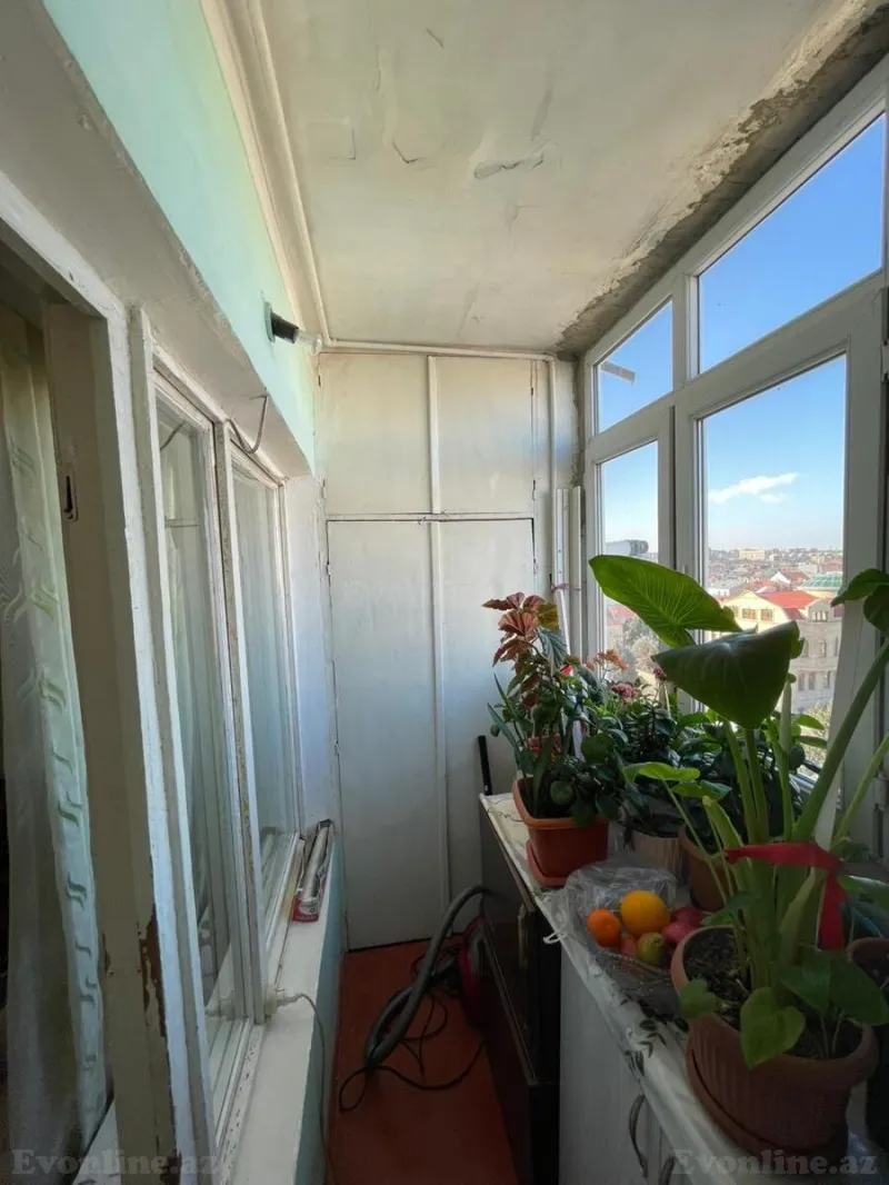 Satılır 2 otaqlı Mənzil Köhnə tikili 45 m² 6-cı mikrorayon - şəkil 3