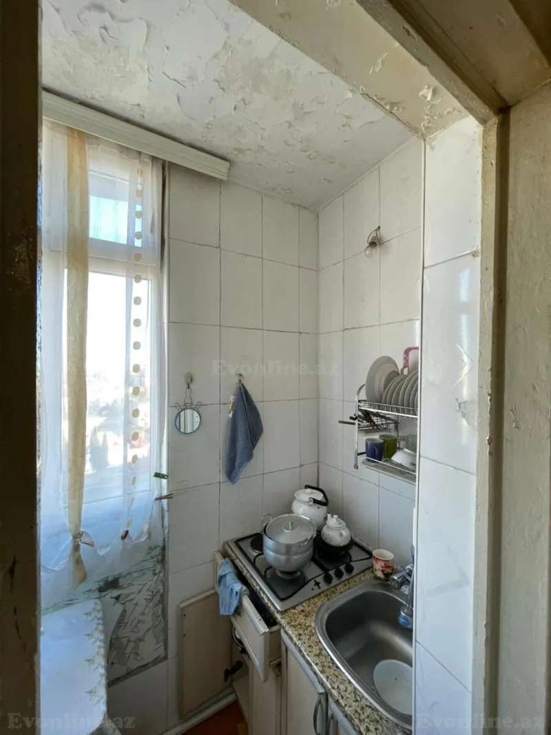 Satılır 2 otaqlı Mənzil Köhnə tikili 45 m² 6-cı mikrorayon - şəkil 6