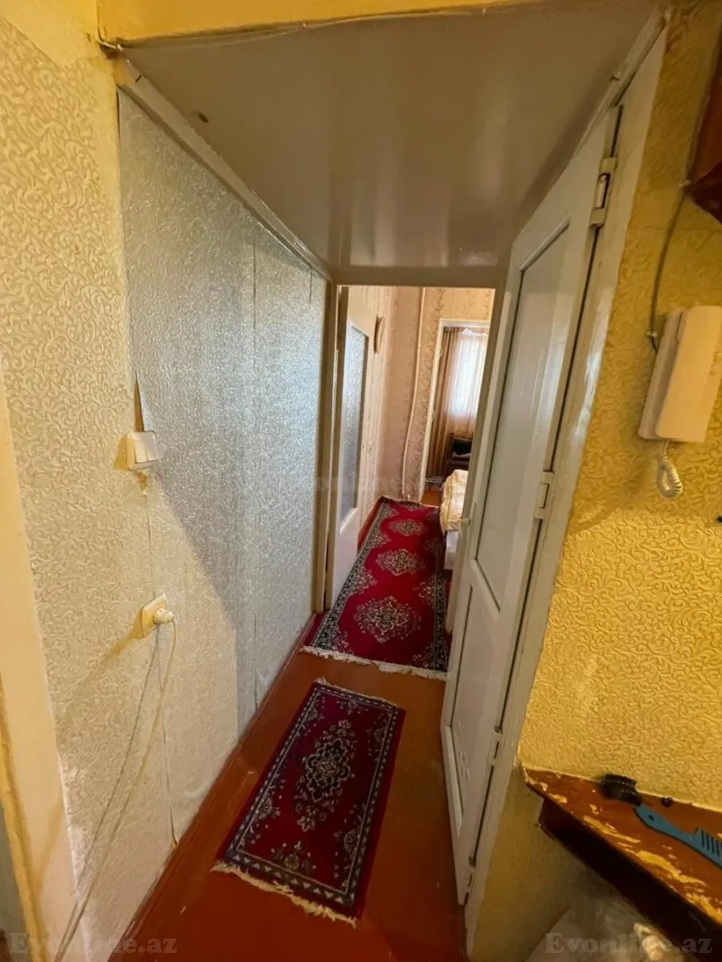 Satılır 2 otaqlı Mənzil Köhnə tikili 45 m² 6-cı mikrorayon - şəkil 8