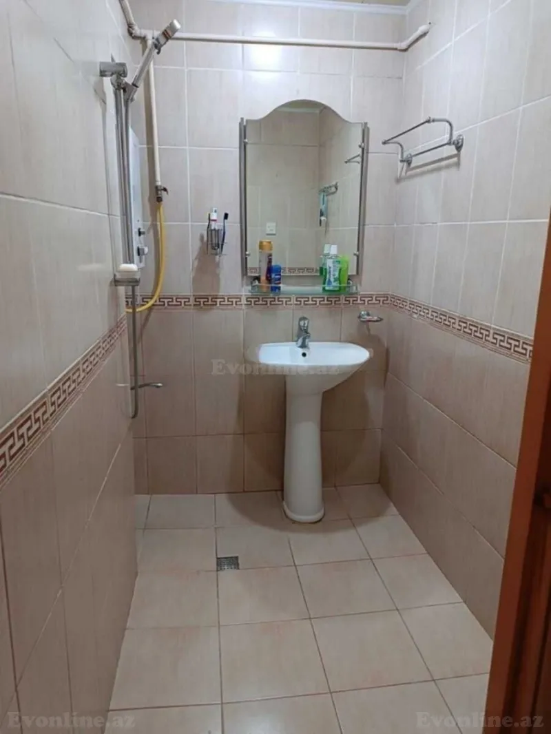 Satılır 2 otaqlı Mənzil Köhnə tikili 65 m² 9-cu mikrorayon - şəkil 12