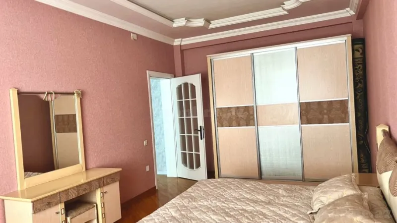 Kirayə verilir 3 otaqlı Mənzil Yeni tikili 130 m² Nizami m. - şəkil 10