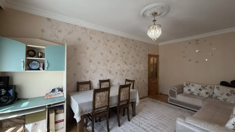 Satılır 3 otaqlı Mənzil Köhnə tikili 70 m² Suraxanı r.