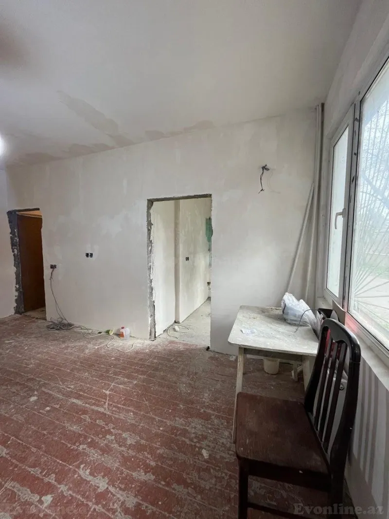 Kirayə verilir 2 otaqlı Mənzil Köhnə tikili 35 m² 4-cü mikrorayon - şəkil 3