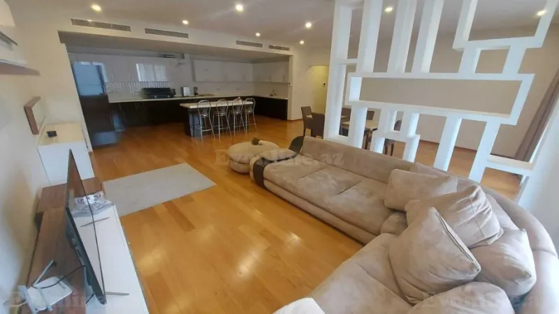 Kirayə verilir 4 otaqlı Mənzil Yeni tikili 220 m² Nəsimi r. - şəkil 4