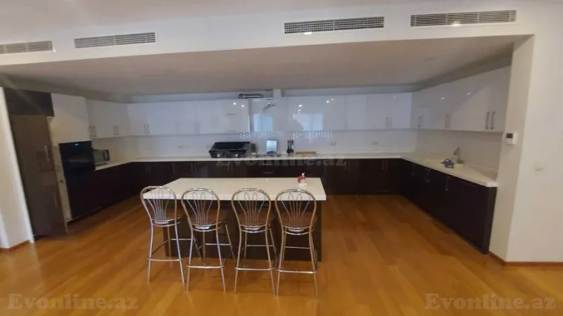 Kirayə verilir 4 otaqlı Mənzil Yeni tikili 220 m² Nəsimi r. - şəkil 6