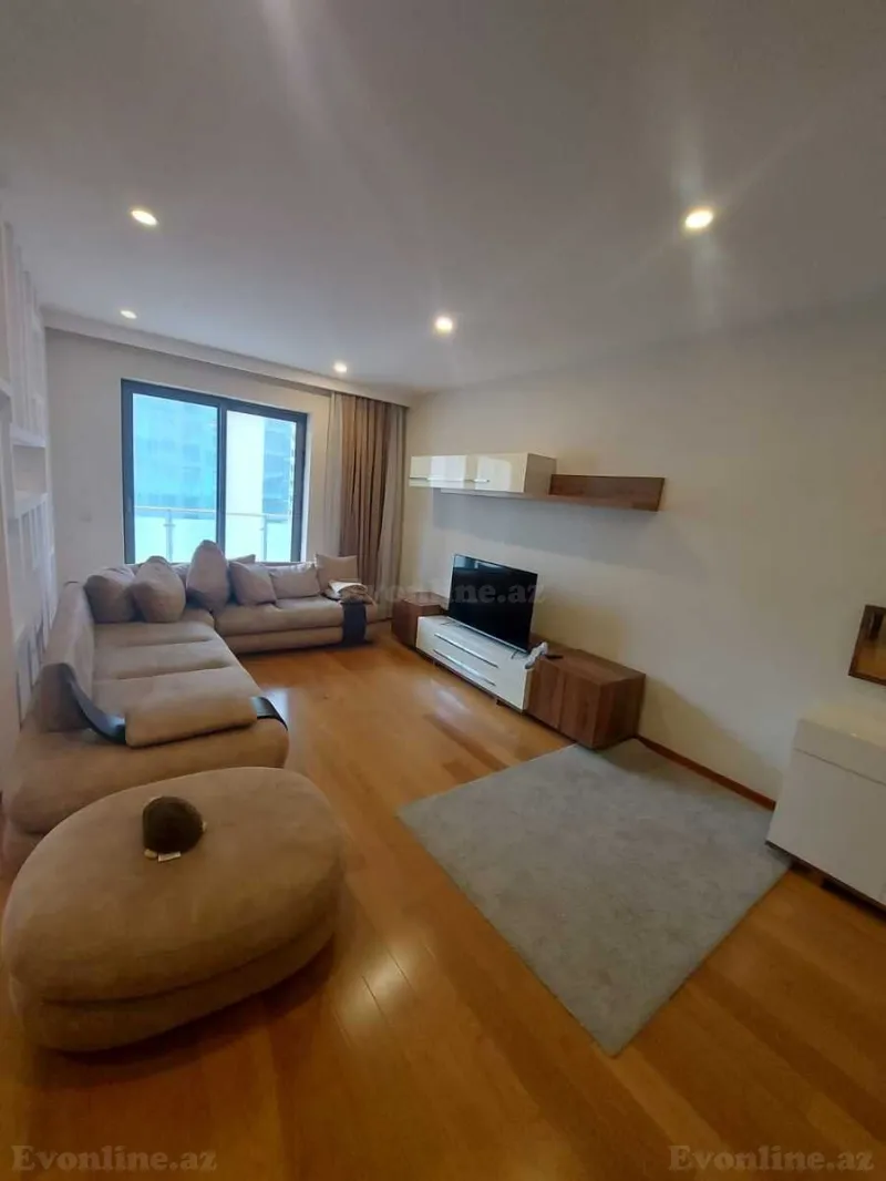 Kirayə verilir 4 otaqlı Mənzil Yeni tikili 220 m² Nəsimi r. - şəkil 8