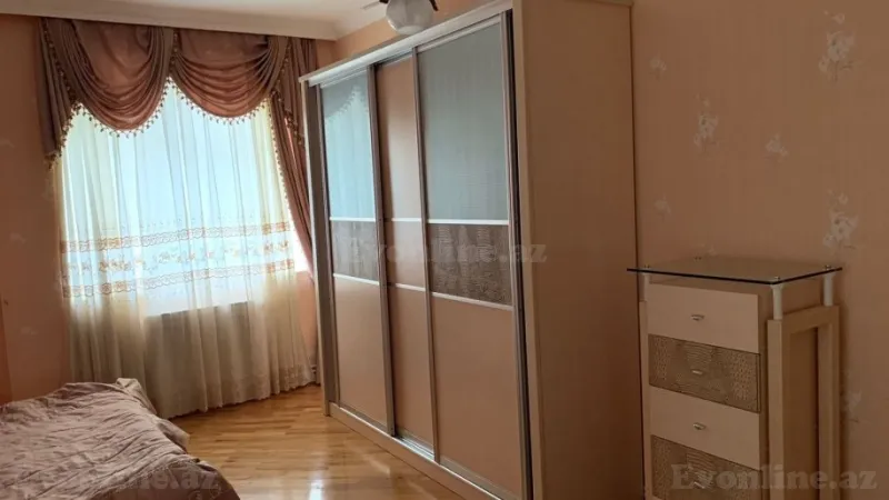 Kirayə verilir 3 otaqlı Mənzil Yeni tikili 142 m² Abşeron r. - şəkil 5