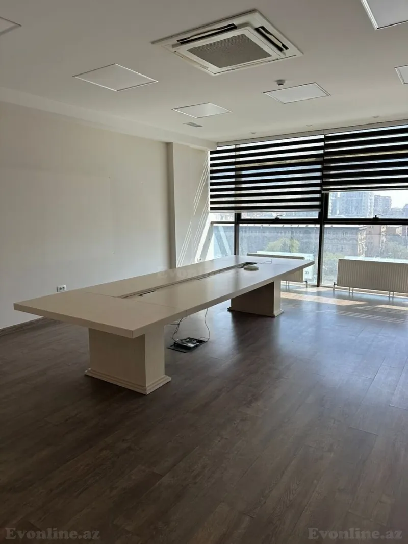 Kirayə verilir Ofis 310 m² Nəsimi r. - şəkil 4