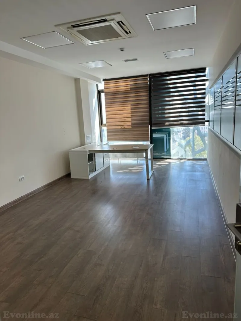 Kirayə verilir Ofis 310 m² Nəsimi r. - şəkil 5