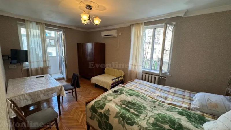 Kirayə verilir 1 otaqlı Mənzil Köhnə tikili 45 m² Elmlər Akademiyası m. - şəkil 2