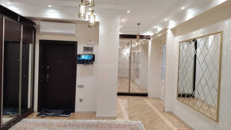 Satılır 4 otaqlı Mənzil Yeni tikili 190 m² 1-ci mikrorayon - şəkil 4