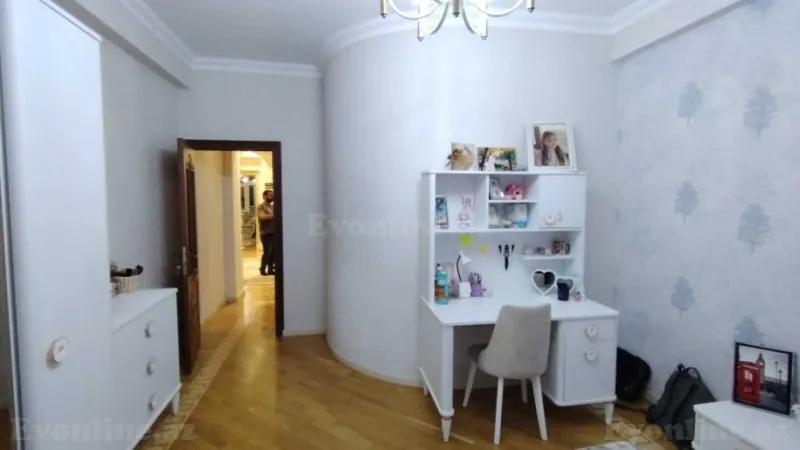 Satılır 4 otaqlı Mənzil Yeni tikili 190 m² 1-ci mikrorayon - şəkil 9
