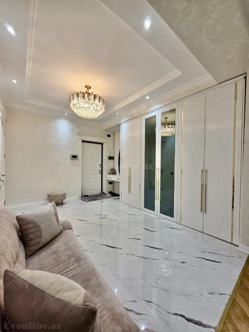 Satılır 3 otaqlı Mənzil Yeni tikili 120 m² İnşaatçılar m.