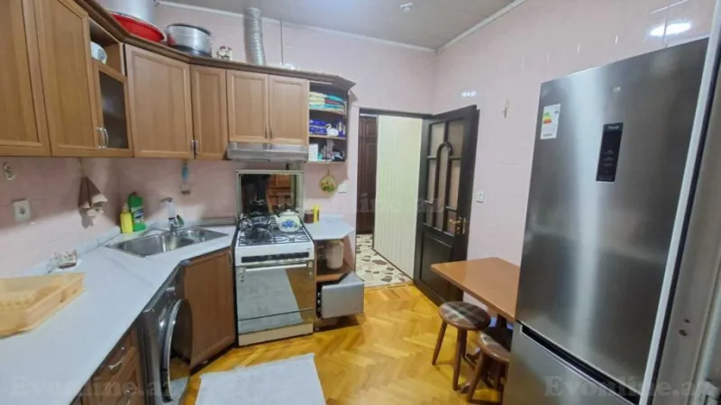 Satılır 3 otaqlı Mənzil Köhnə tikili 90 m² Nəriman Nərimanov m. - şəkil 8