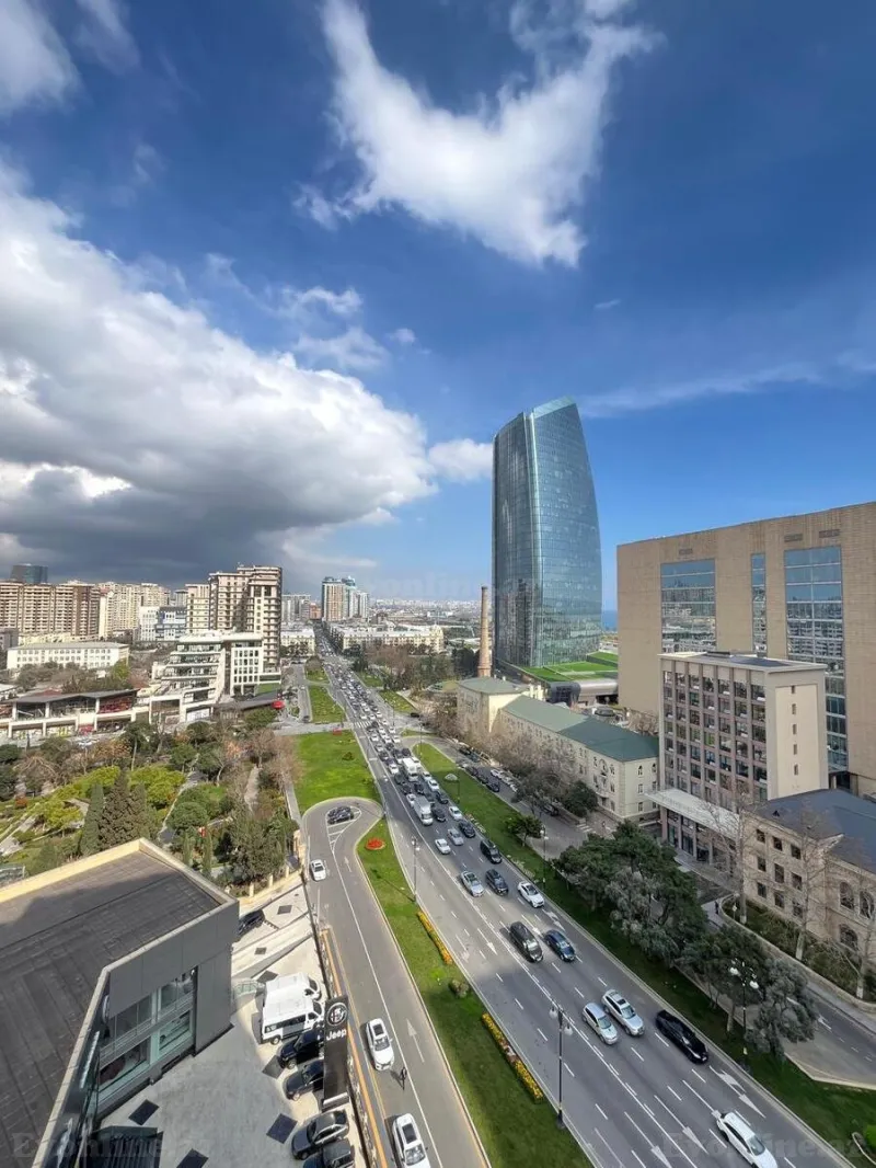 Satılır 3 otaqlı Mənzil Yeni tikili 171 m² Nəsimi r. - şəkil 2