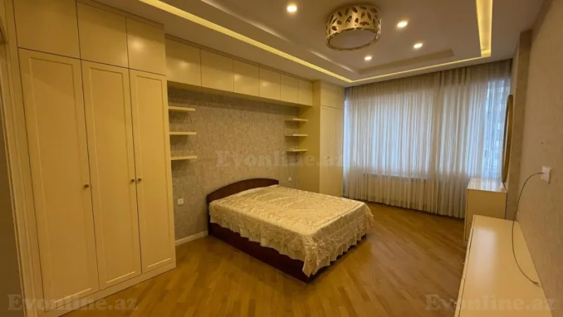 Satılır 3 otaqlı Mənzil Yeni tikili 115 m² İnşaatçılar m.