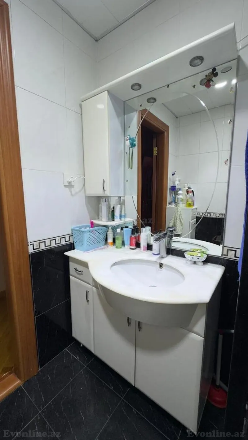 Satılır 4 otaqlı Mənzil Yeni tikili 191 m² Nizami m. - şəkil 23