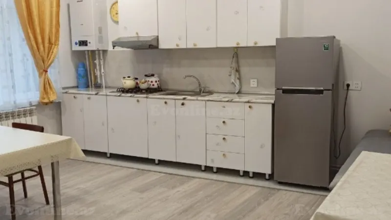 Kirayə verilir 2 otaqlı Mənzil Köhnə tikili 40 m² Nərimanov r. - şəkil 2