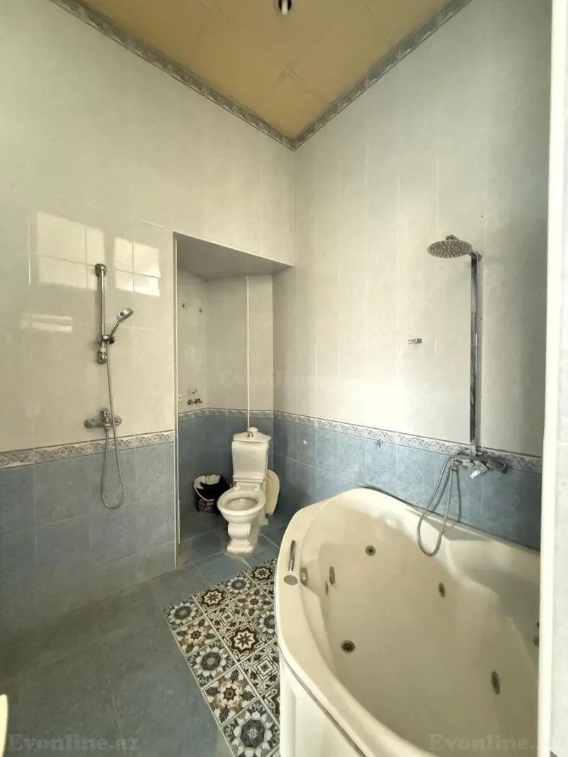 Satılır 4 otaqlı Mənzil Köhnə tikili 180 m² Səbail r. - şəkil 11