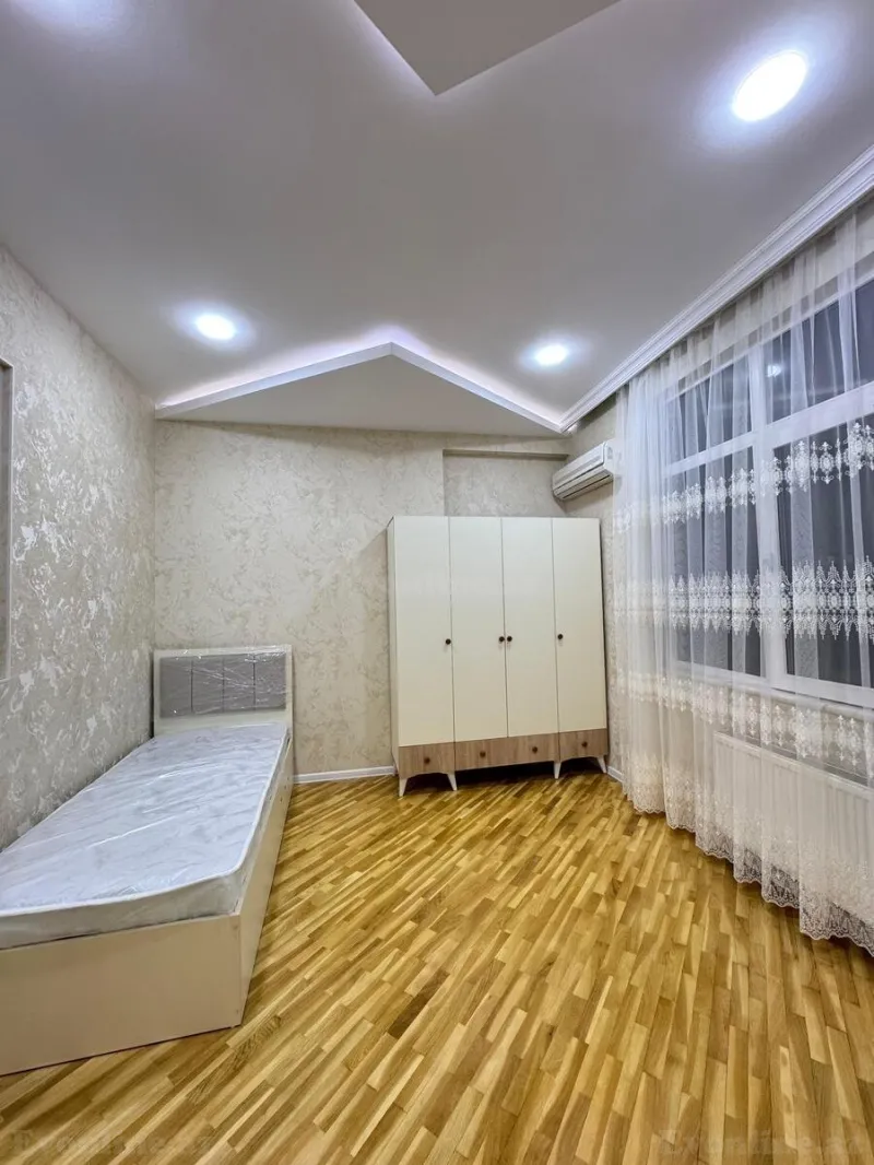 Kirayə verilir 3 otaqlı Mənzil Yeni tikili 70 m² İnşaatçılar m. - şəkil 14
