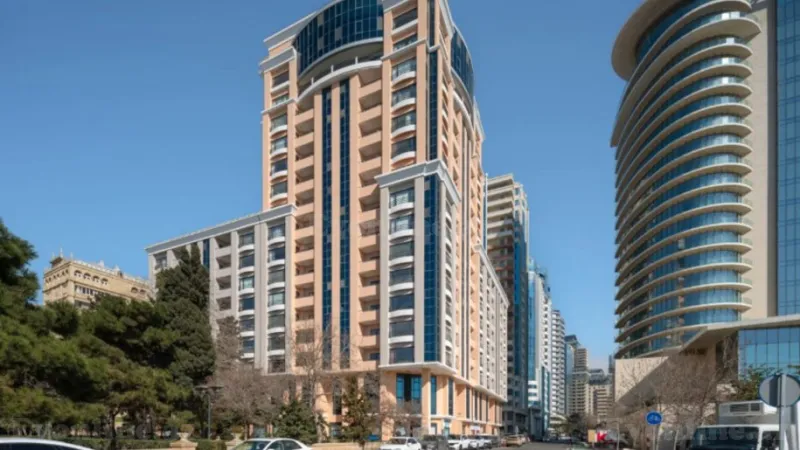Kirayə verilir 4 otaqlı Mənzil Yeni tikili 182 m² 28 May m.