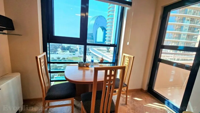 Kirayə verilir 4 otaqlı Mənzil Yeni tikili 182 m² 28 May m. - şəkil 5