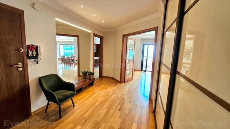 Kirayə verilir 4 otaqlı Mənzil Yeni tikili 182 m² 28 May m. - şəkil 11