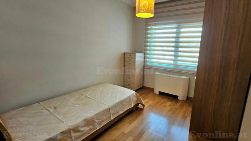 Kirayə verilir 4 otaqlı Mənzil Yeni tikili 182 m² 28 May m. - şəkil 12