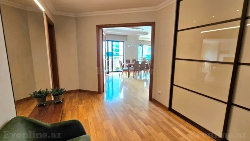 Kirayə verilir 4 otaqlı Mənzil Yeni tikili 182 m² 28 May m. - şəkil 13