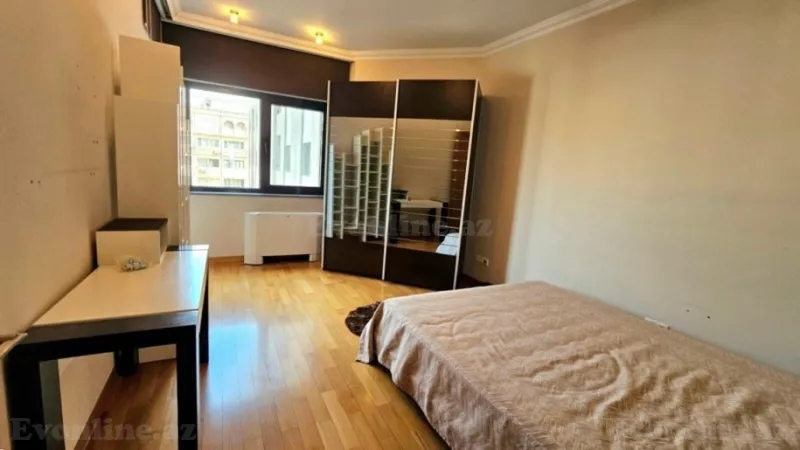 Kirayə verilir 4 otaqlı Mənzil Yeni tikili 182 m² 28 May m. - şəkil 14