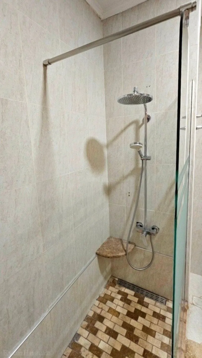 Kirayə verilir 4 otaqlı Mənzil Yeni tikili 182 m² 28 May m. - şəkil 16