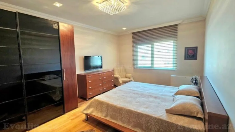 Kirayə verilir 4 otaqlı Mənzil Yeni tikili 182 m² 28 May m. - şəkil 20