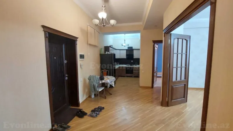 Kirayə verilir 3 otaqlı Mənzil Yeni tikili 120 m² İnşaatçılar m. - şəkil 19