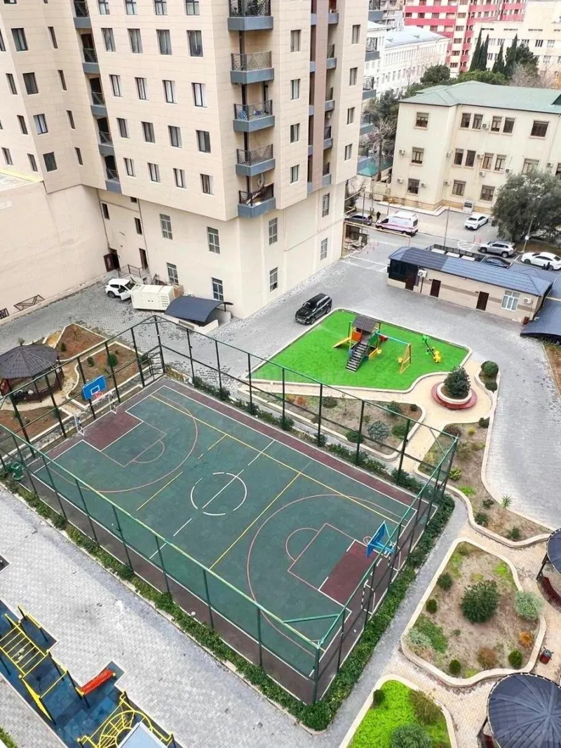 Satılır 4 otaqlı Mənzil Yeni tikili 193 m² Nəsimi r. - şəkil 2