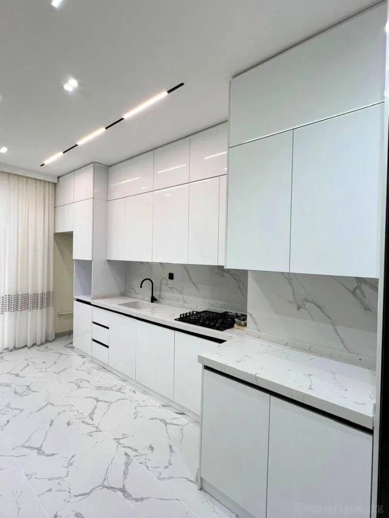 Satılır 4 otaqlı Mənzil Yeni tikili 193 m² Nəsimi r. - şəkil 8