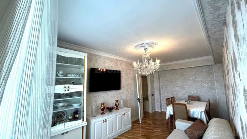 Satılır 3 otaqlı Mənzil Köhnə tikili 70 m² Nərimanov r.