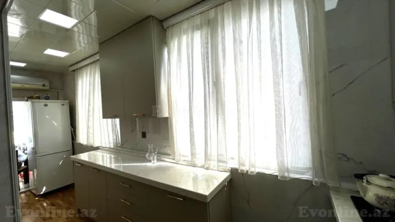 Satılır 3 otaqlı Mənzil Köhnə tikili 70 m² Nərimanov r. - şəkil 10