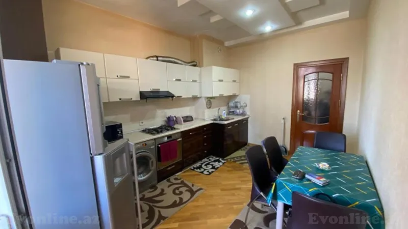 Kirayə verilir 4 otaqlı Mənzil Yeni tikili 150 m² Nizami m. - şəkil 14