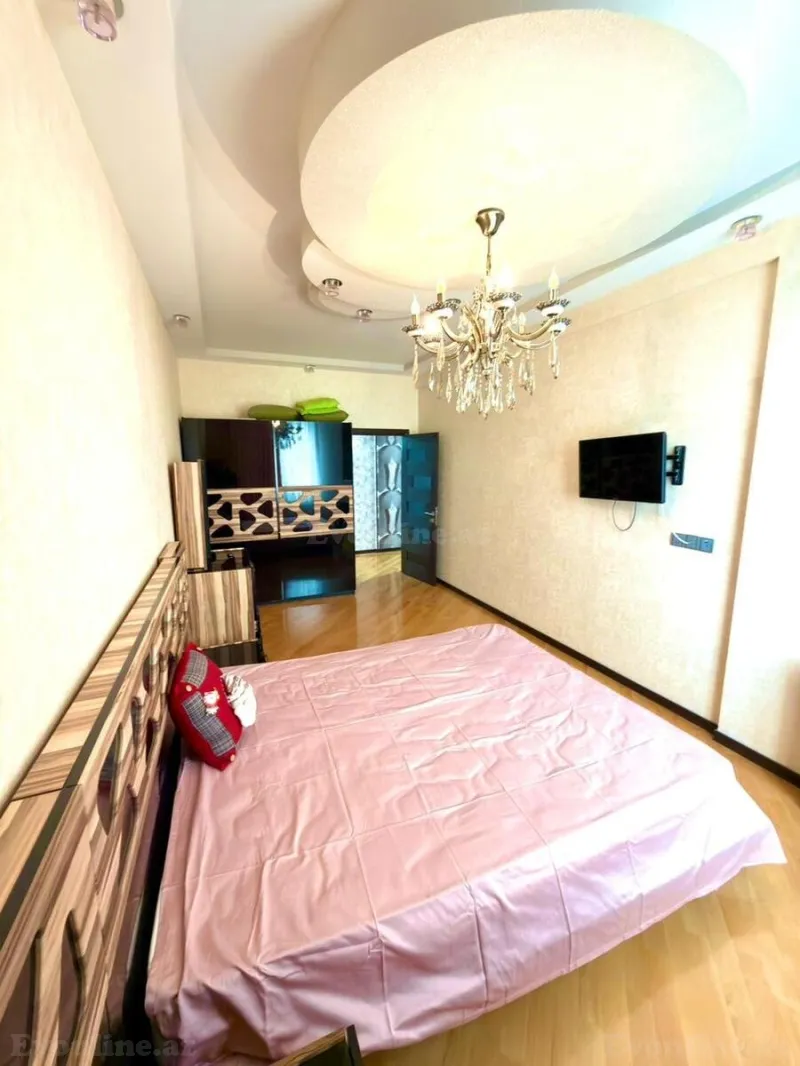Satılır 3 otaqlı Mənzil Yeni tikili 135 m² Memar Əcəmi m. - şəkil 8