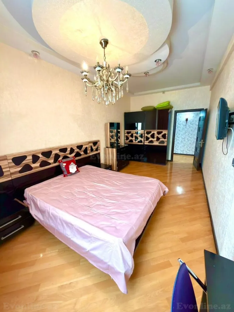 Satılır 3 otaqlı Mənzil Yeni tikili 135 m² Memar Əcəmi m. - şəkil 14