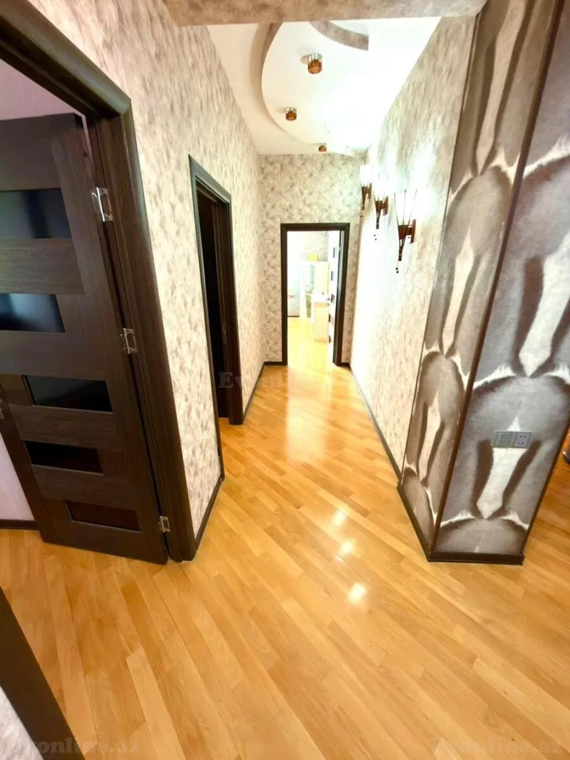 Satılır 3 otaqlı Mənzil Yeni tikili 135 m² Memar Əcəmi m. - şəkil 16