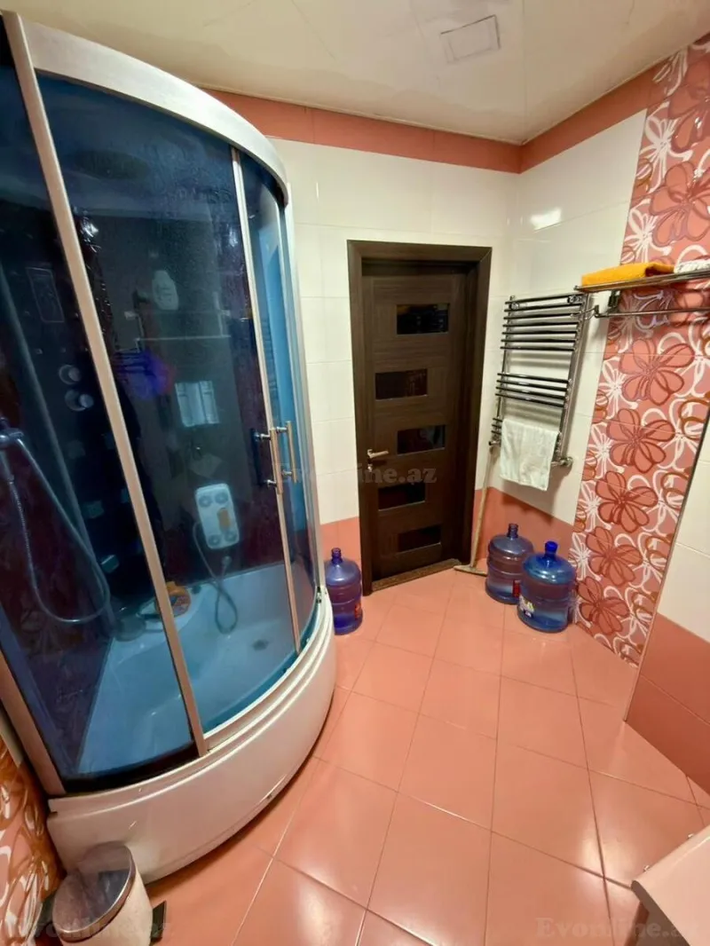 Satılır 3 otaqlı Mənzil Yeni tikili 135 m² Memar Əcəmi m. - şəkil 18